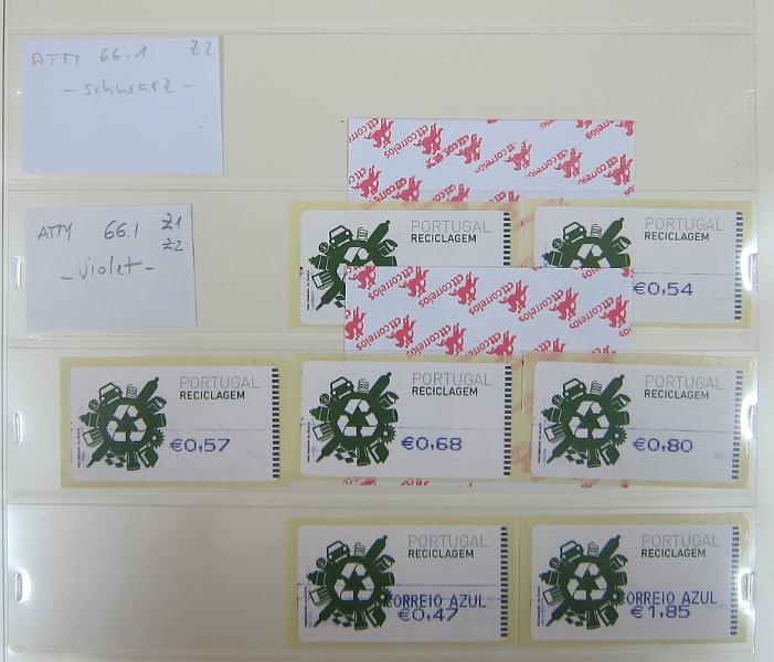 0265 (316).jpg -     Lote:    265      Colecção Especializada - Etiquetas      Lotes Especiais       Descrição:      1981/2010 &mdash; Etiquetas.   Coleção composta por 12 álbuns com etiquetas desde percursoras e Framas até 2010, com provas, erros, FDC's, etiquetas novas e usadas, sobrescritos circulados, variedades de impressão e papéis. Importante estudo. Lote a ver.        Lote ETQ       Valor Base:     &euro; 3000,00     Valor Venda:     &euro;      